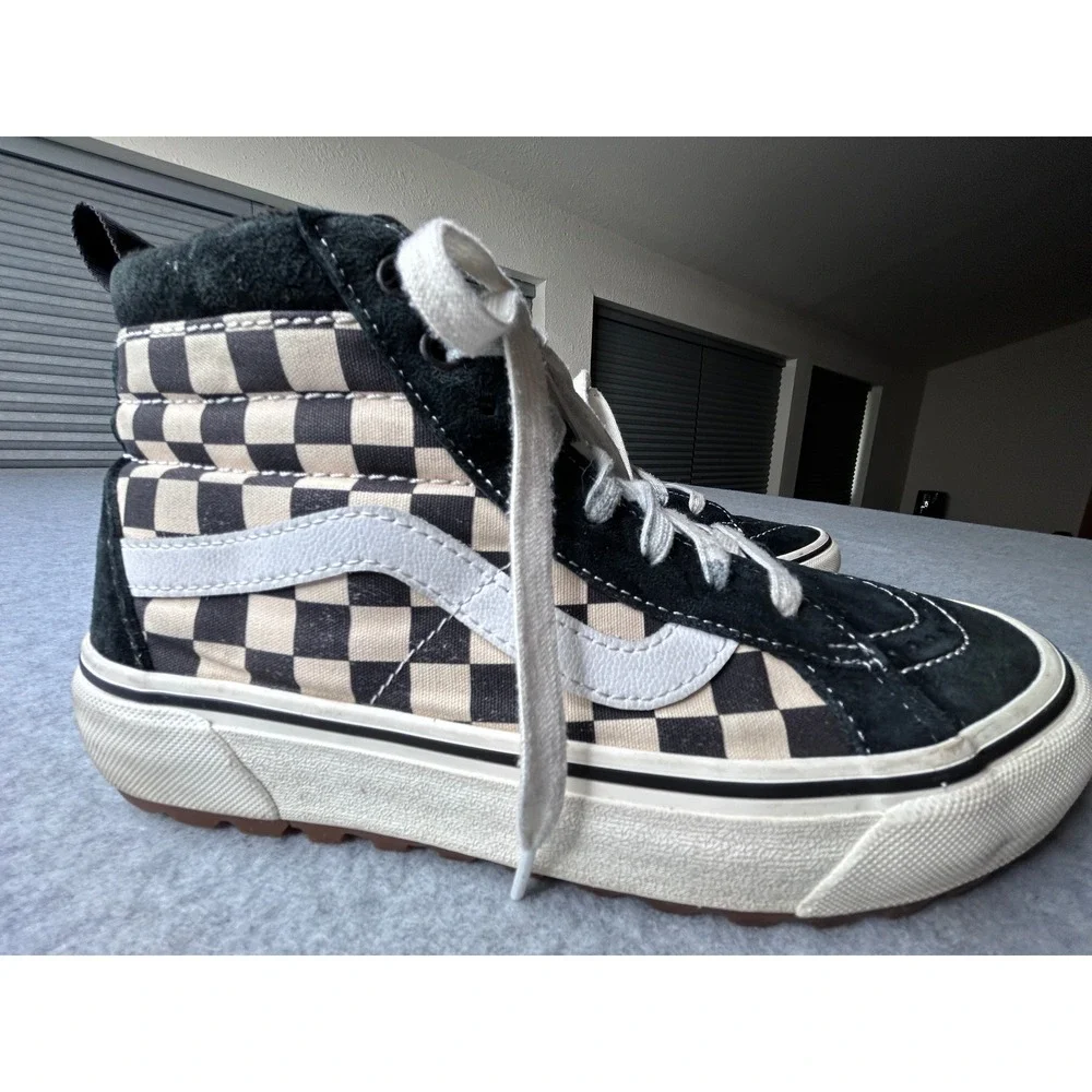 Vans Sk8-Hi MTE Checkerboard Black White Suede High Top-Men's size 7, Womens 8.5